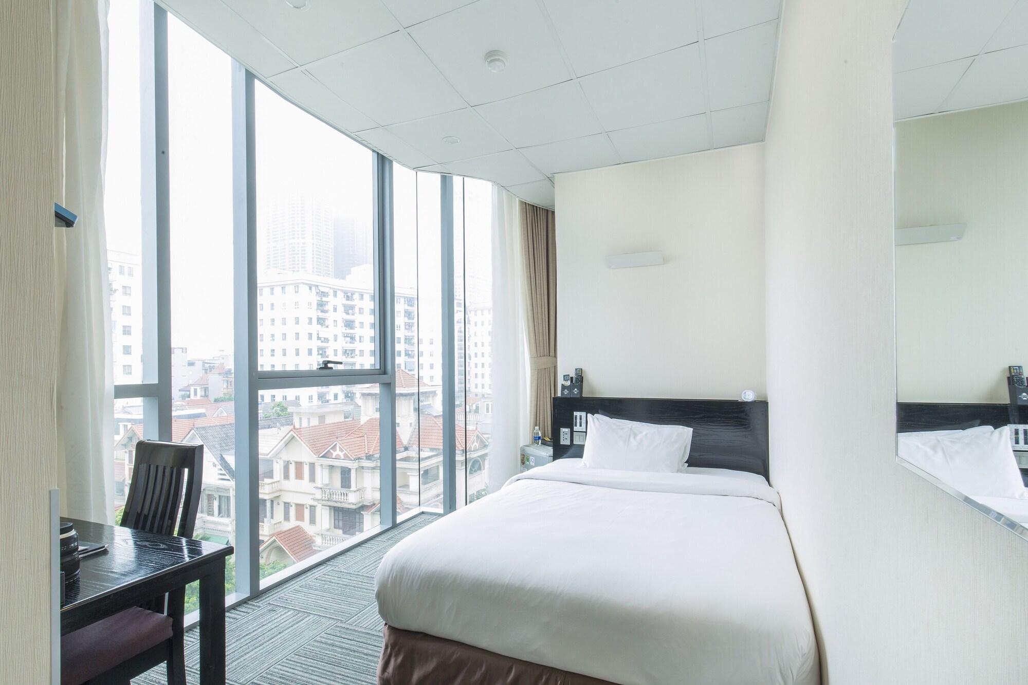 Sakura Hotel 2 Hanoi Buitenkant foto